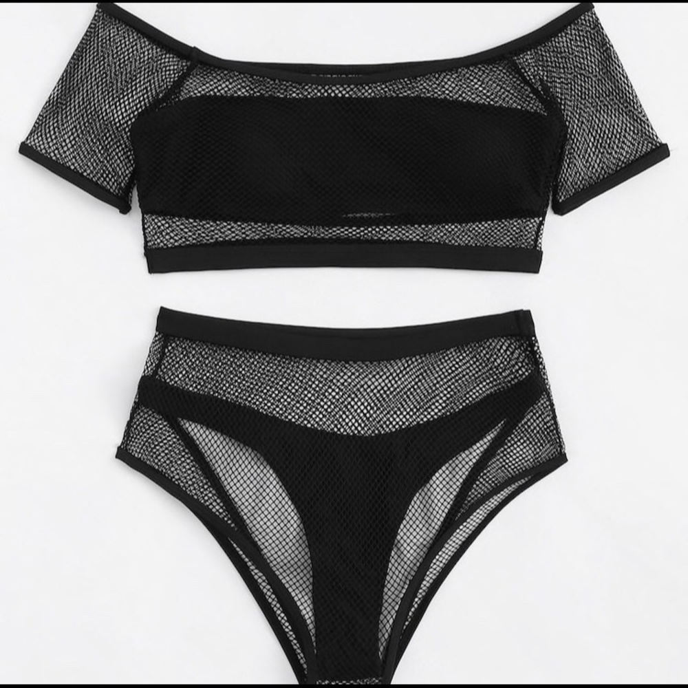 ❌SOLD ON MERCARI❌Two Piece set